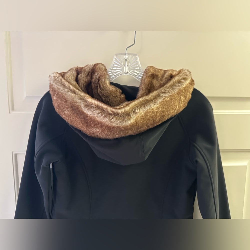 Marmot Furlong Soft Shell Faux Fur Hooded Jacket in Black - Picture 7 of 8